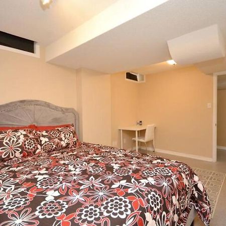Riz Khan Peaceful Mississauga Home Buitenkant foto