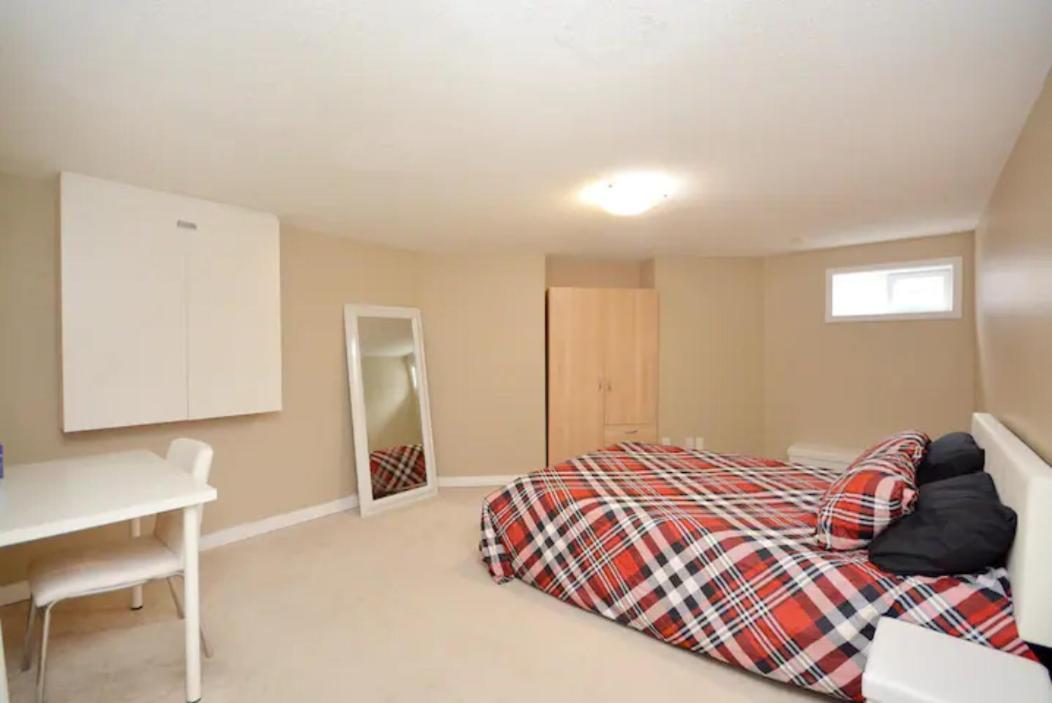 Riz Khan Peaceful Mississauga Home Buitenkant foto